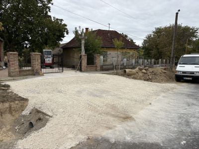 Gábor Moós munkája