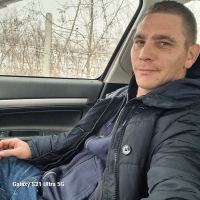 Szabolcs Horváth – burkoló